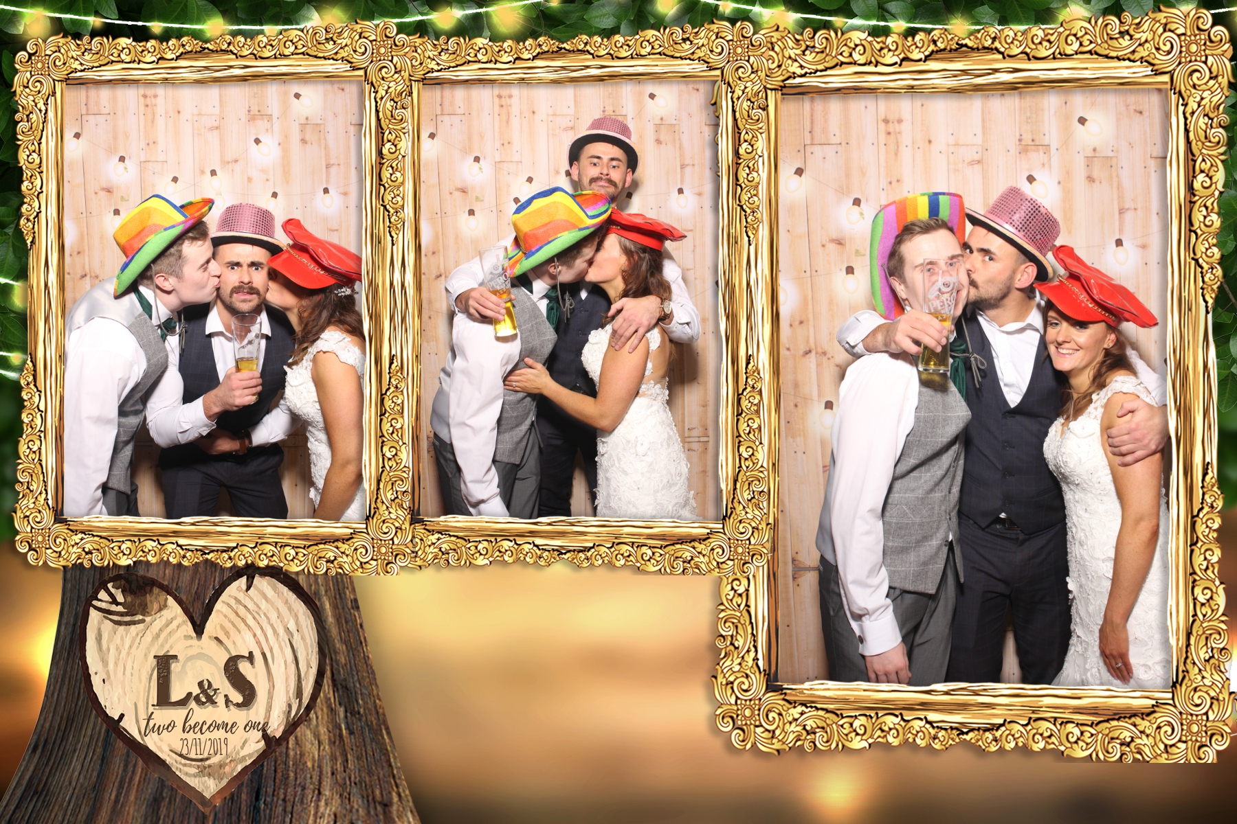 Laura and Simon | View more photos from the event at gallery.blissbooth.co.uk/u/BlissBooth/Laura-and-Simon